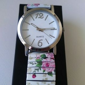 Floral Quartz Expansion Watch. Almost New!
